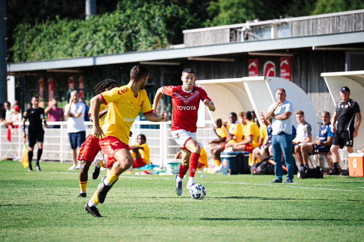 VAFC's tweet photo. 🏁 𝐹𝑖𝑛 𝑑𝑢 𝑚𝑎𝑡𝑐ℎ

Les Rouge &amp; Blanc sortent vainqueurs de cette belle opposition face à @QRM 🤩

1⃣ - 0⃣ #VAFCQRM

📺 La rediffusion de la rencontre est dispo' sur l'application du VAFC 👉 https://t.co/voTWGQo8m4 https://t.co/EqBCfGz4cD