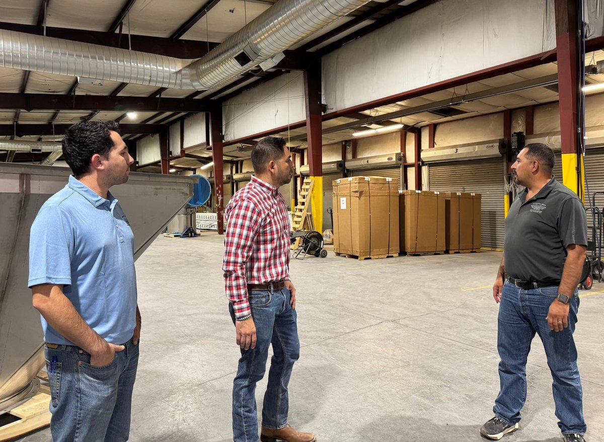 RepGabeVasquez's tweet image. Some of our best ideas in New Mexico come from places like local steel plants in Belen, not from corporate boardrooms. These family-run businesses create jobs and build up our communities, but tariffs and rising costs are hitting them hard. I’m fighting to level the playing field…