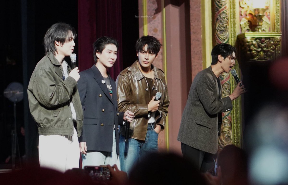 🔥

FKJD FM IN NYC
#TheHeartKillersNYC 
#FirstKhaotung #JoongDunk #TheHeartKillersUSandLatamTour #TheHeartKillersFMinNewYork