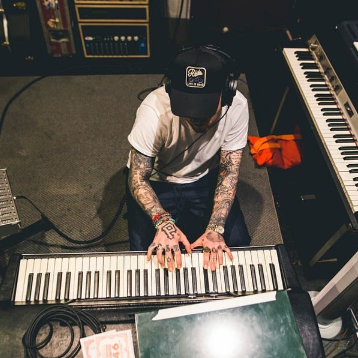 MacMillerMemoir's tweet image. It ain’t 2009 no more 🎹