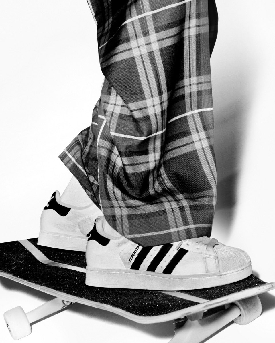 adidasoriginals's tweet image. Gonz /// Timeless moves on endless streets 🐐
#adidasSuperstar #adidasSkateboarding #MarkGonzales
Explore more: adidas.com/go/campaign/or…