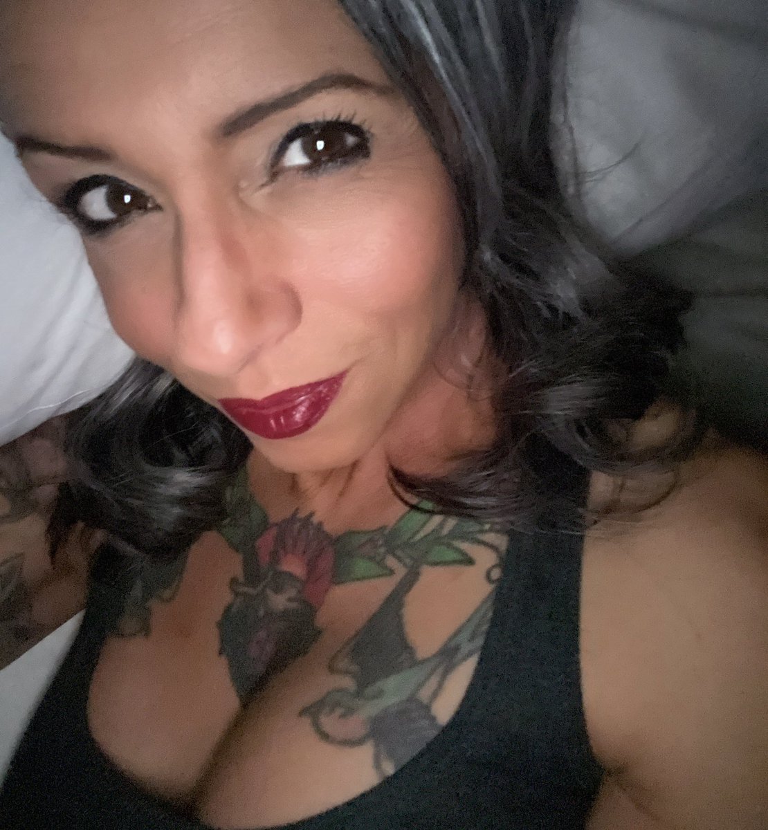 LunaDarling tweet media