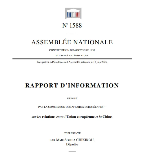 El parlamento francés produjo esta semana un reporte de 153 páginas que plantea un vuelco en la posición geopolítica de Europa.

Critica el "vasallaje" de Europa ante Estados Unidos y propone 50 recomendaciones para lograr un cambio de juego.

1/2