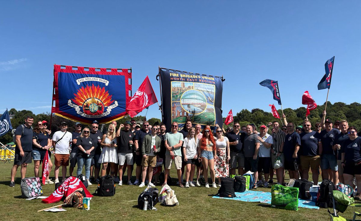 FBUManchester's tweet image. A fantastic FBU delegation including Greater Manchester to this years Durham Miners Gala
Hosted by the @DurhamMiners since 1871, the Gala is the world's greatest celebration of community, international solidarity, & working class life. It is a unique & inspiring spectacle ✊🏻✊🏻