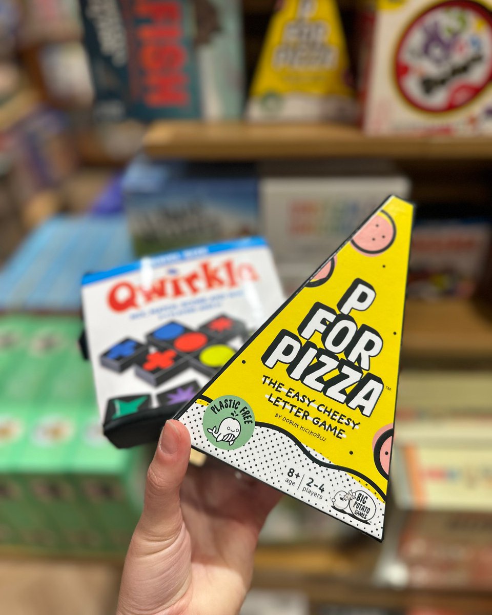 Keep the kids entertained in the best way, with books and games! 📚

We found these gems in Waterstones 👉