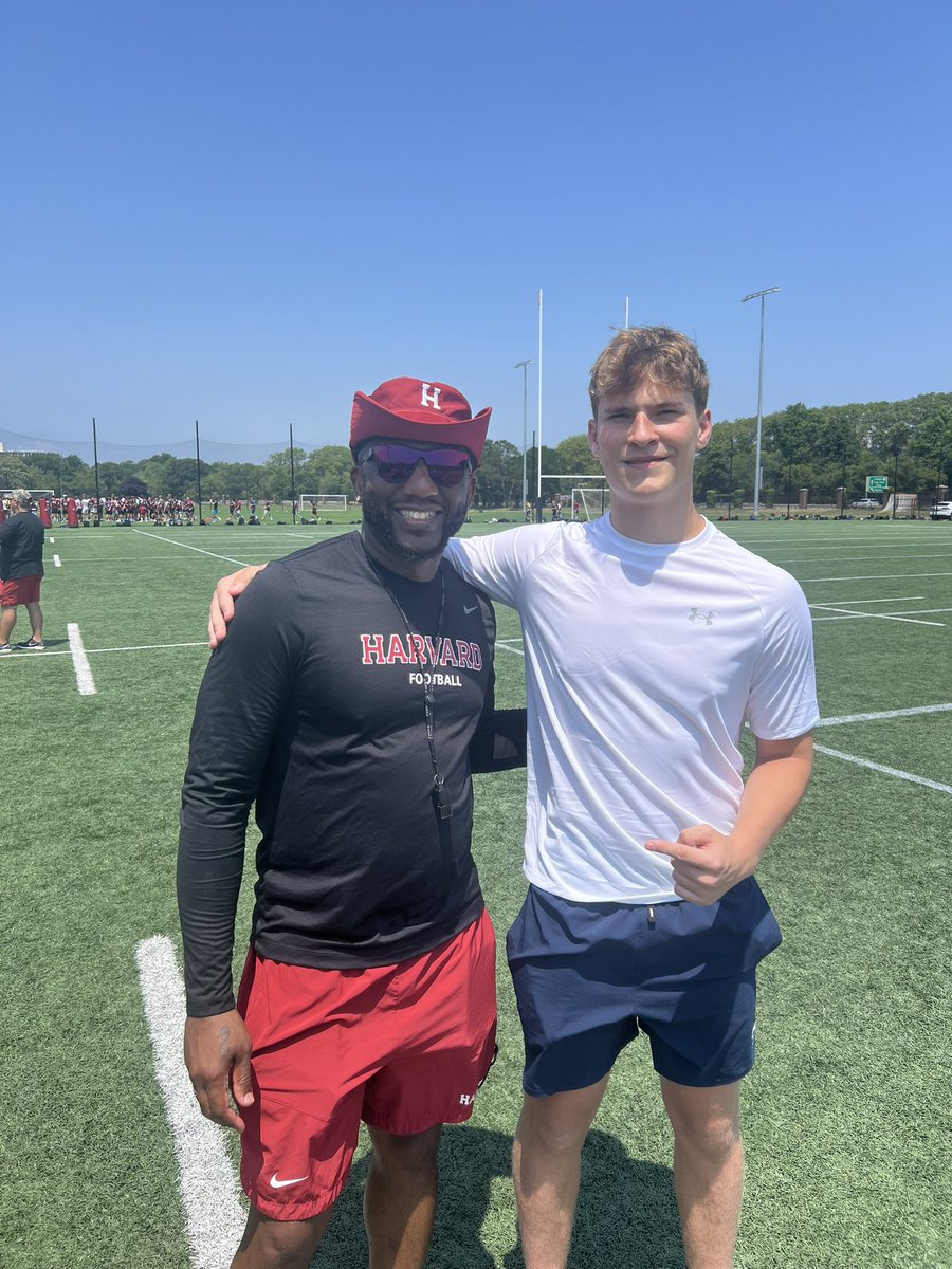 jamesBR2027's tweet image. Tied first for field goal charting at Harvard Football camp.
Thanks @skwilliamsjr for having me!