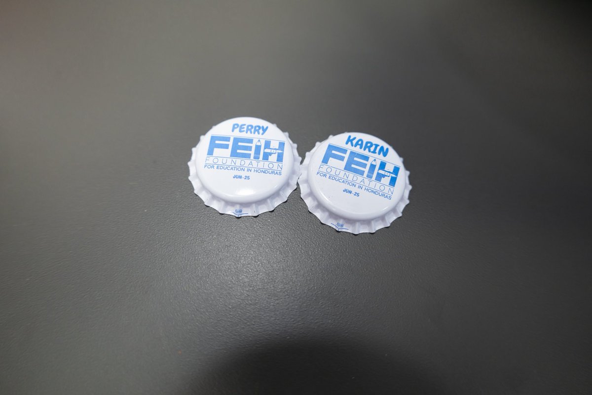 RamiroOcasio's tweet image. Gracias a nuestro aliado estratégico @PLIHSAHND empresa hondureña líder en tapas corona y plásticos, que cada año construye una escuela con nosotros en @FEIHonduras Hace dos semanas nos recibieron en su planta en San Pedro Sula para conocer sus procesos y su compromiso con la…