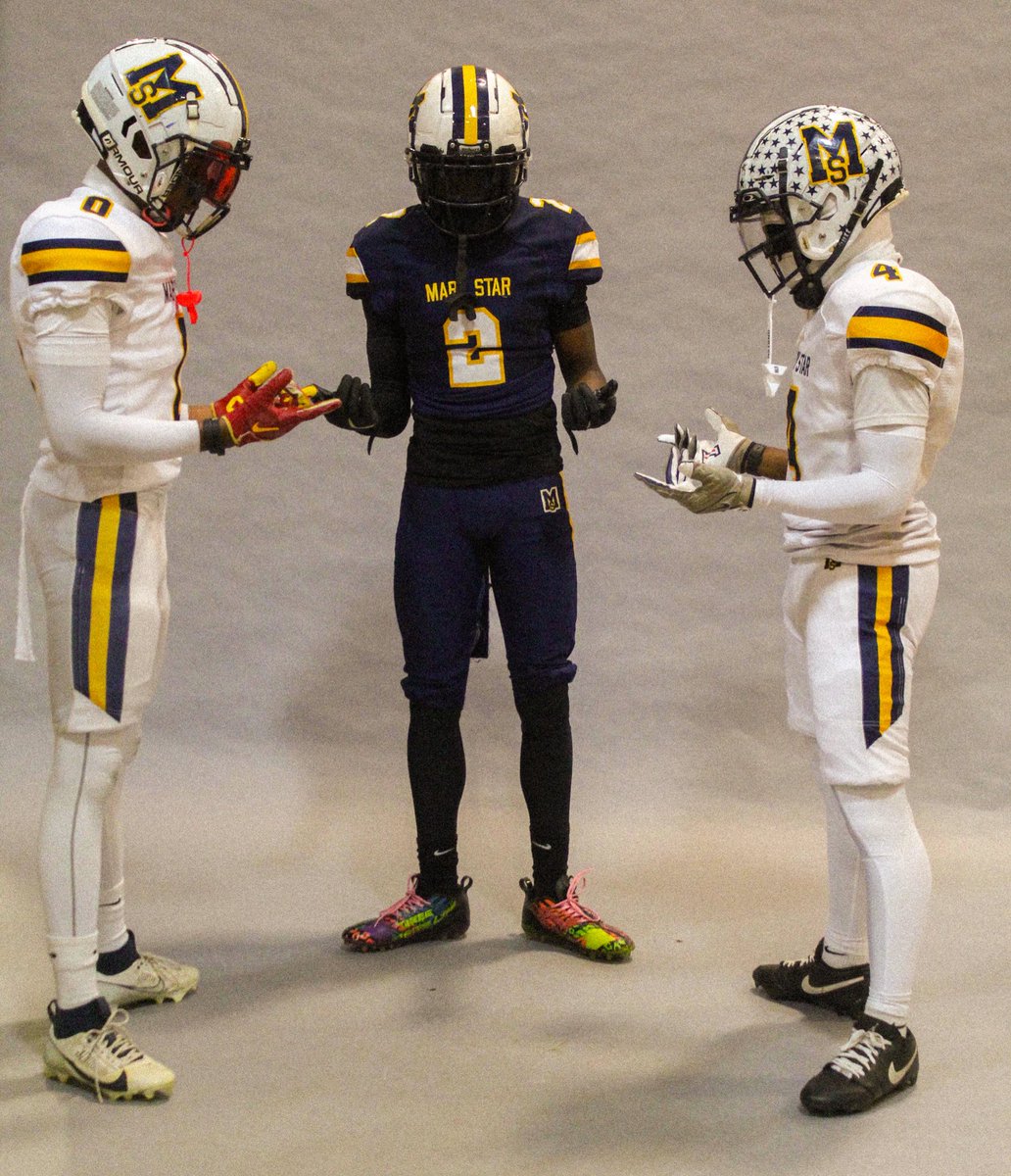 tylersestich's tweet photo. Our Mary Star football players got to have a little bit of fun and feel professional for a little while with their photoshoot day! Sneak peek of one of our new uniform combinations 💫 

@breezepreps @JamaalStreet https://t.co/sZosjskI1E