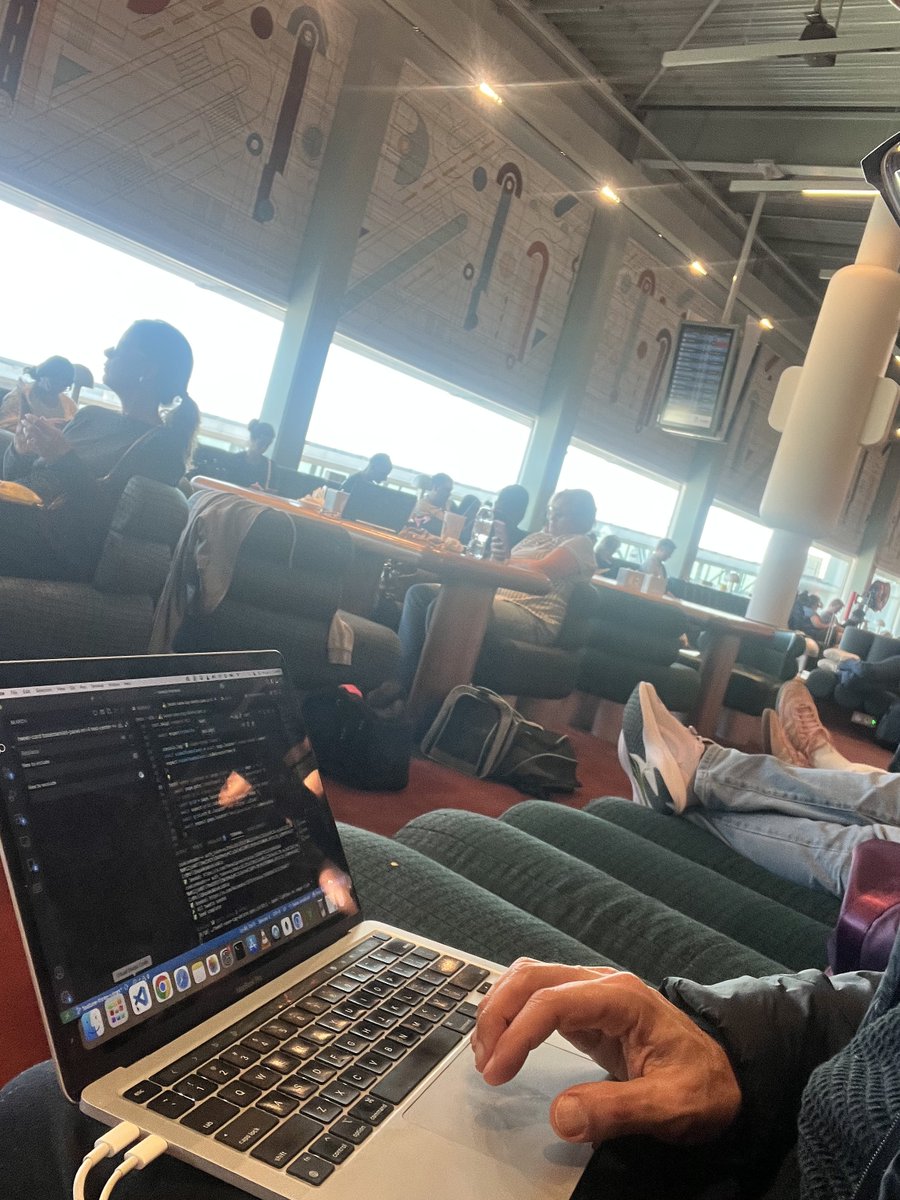 ale_leonian's tweet photo. Day 61 of building #savedX

Bonjour, i'm refactoring tests while waiting for my flight at the airport of Paris. https://t.co/OIf7MePHlk