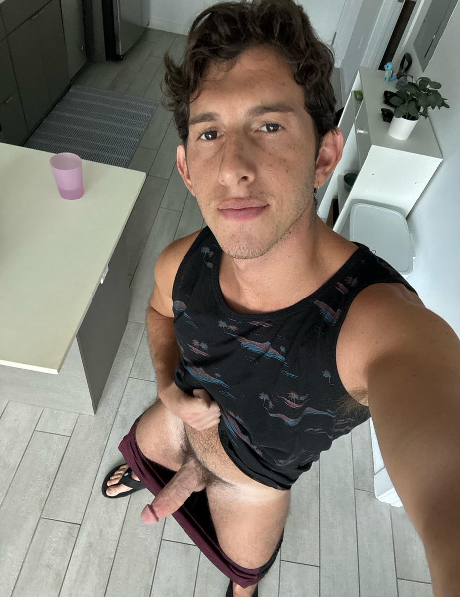 Choke on my dick if you like discounted OF pages 🙋🏻‍♂️🙋🏻‍♂️