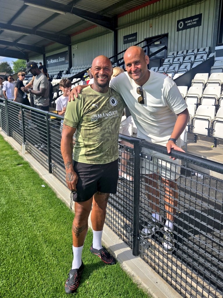 Ross Weare tweet media