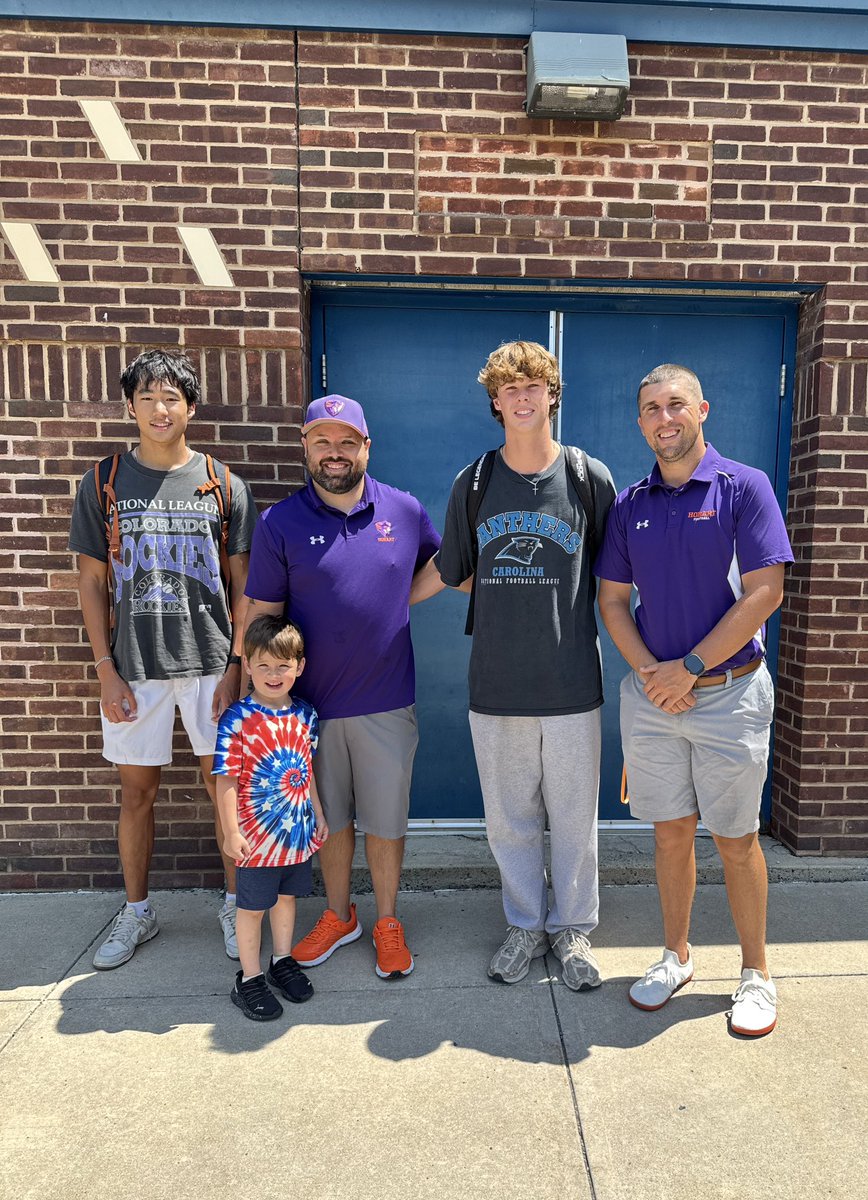 parker_num8's tweet image. Had a great time visiting Hobart College today.
Special thanks to @Coach_Will7 and @CoachGreenBart for the hospitality.
@Coach_Schaeffer @Liam_FMurphy_ @KJMcDonough @coachJacobLees @iam_jxl21 @Coach_DeWall @Coach_Howard06 @var_austin @TXRecruits @QBHitList @BruhBroBreh92…