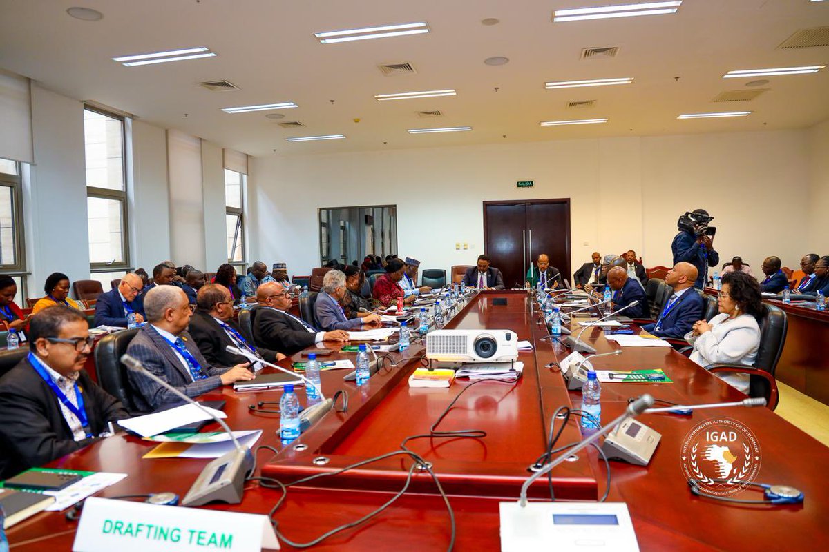 DrWorkneh's tweet image. I am honoured to host the Inter-REC/RM CEOs Coordination Meeting on the margins of the AU meetings in Malabo.
Grateful to H.E. @YMahmoudAli for his leadership and steadfast support to the RECs, and to my fellow CEOs for their dedication to this important platform.
As Platform…