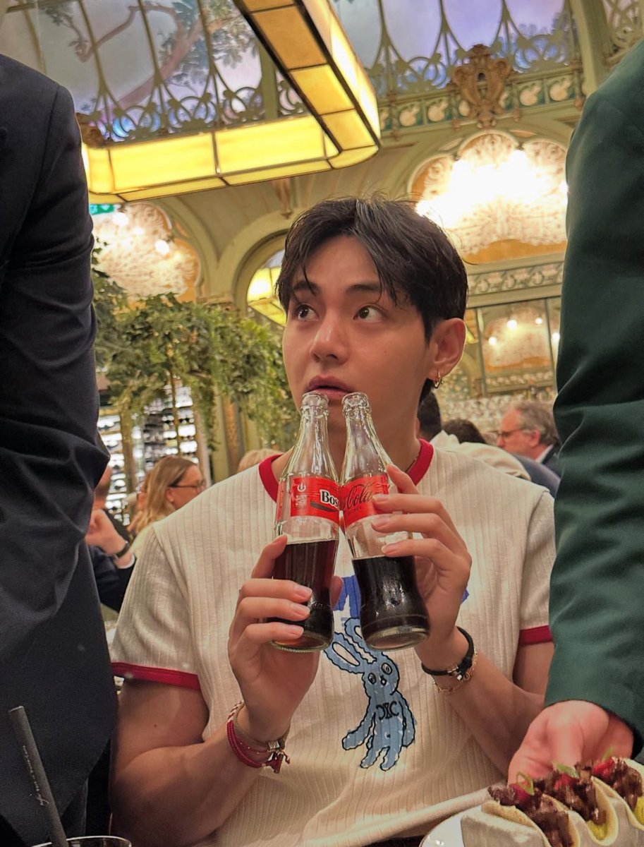 shadowmisted's tweet image. Shall I compare him to a summer’s day?