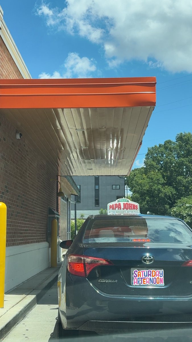 yallweekly's tweet image. Even Papa John knows it’s Bo time.