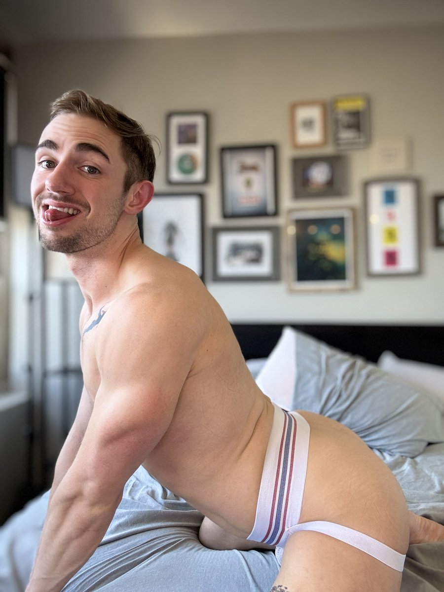 Gray Dickson (@grayd_nightwing) on Twitter photo Working on my arch 😜 Working on my arch 😜