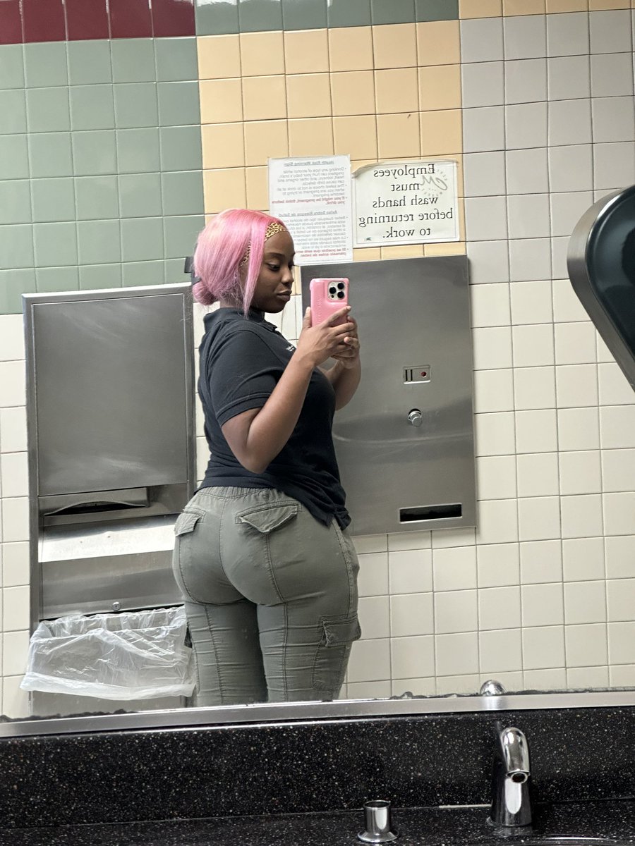 kannnnnette's tweet photo. that mf heavy aint it??? https://t.co/hN0LnqVRQk