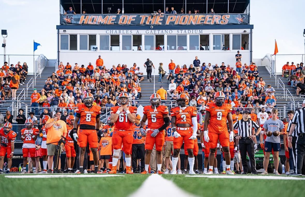 🚨 2026/2027 🚨 

Less then 2 weeks until Prospect Camp!

Come compete and get coached by our staff!

📅 July 25
⌨️ tntfootballcamps.com