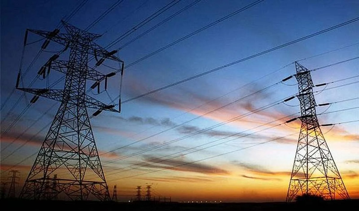 📢 رسميًا.. 
تنظيم جديد للتعامل مع انطفاء الكهرباء الكامل عن المدن أو المحافظات ⚡🏙️

في حال انطفاء كامل للنظام الكهربائي تُطبق الضوابط التالية:

✅ إعادة الخدمة خلال 6 ساعات كحد أقصى.
💰 تعويض مالي قدره 1000 ريال لكل مستهلك متأثر إذا تجاوزت مدة الانقطاع 6 ساعات.