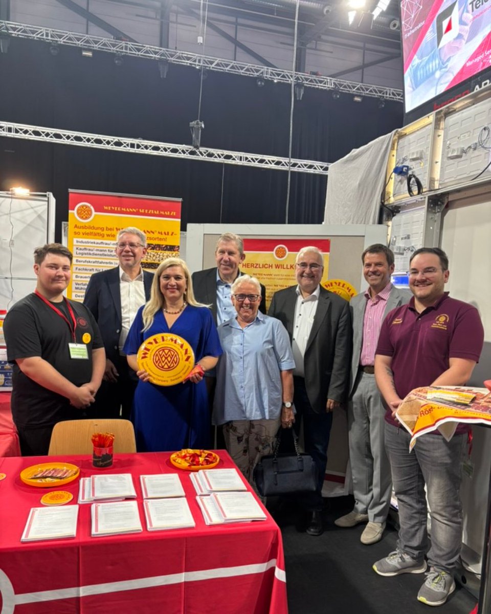 Melanie Huml tweet media