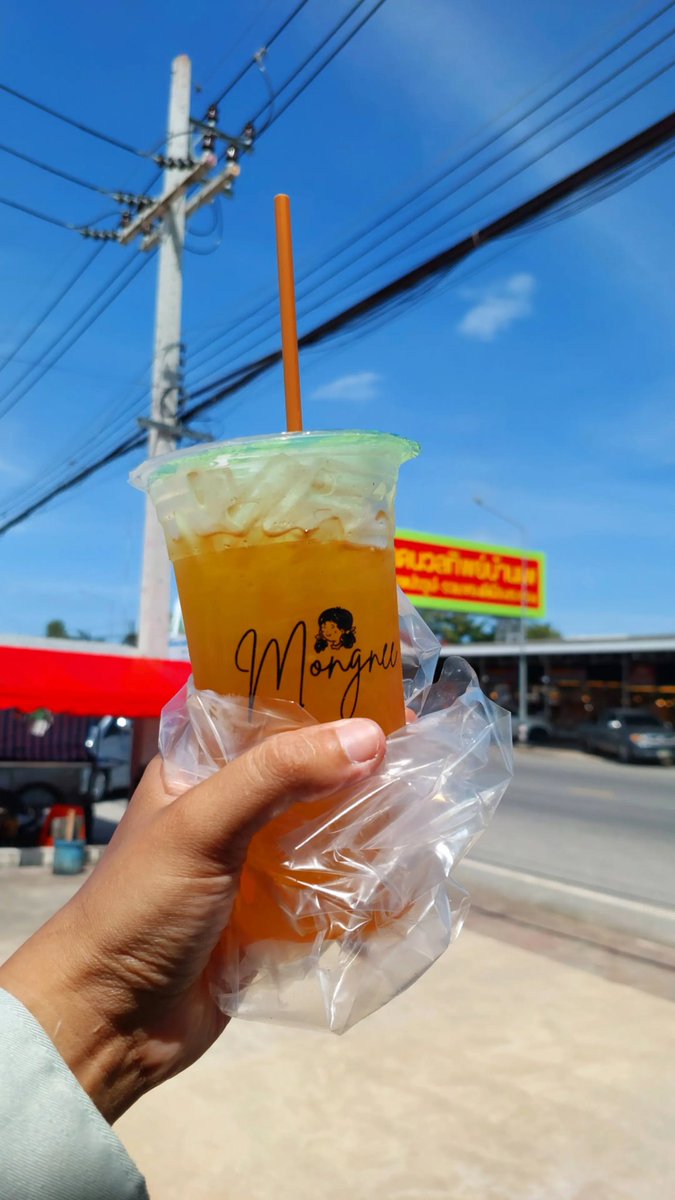 shadow_ttop's tweet photo. ร้านหม่องนี บ้านเพ
เติมความหวานสักหน่อย ต้องเดินทางไกล (ก็ไม่ไกล มากหรอก) 60 กว่ากม. #ร้านน้ำ #บ้านเพ #อำเภอแกลง #จังหวัดระยอง https://t.co/H9NT0ib9q3