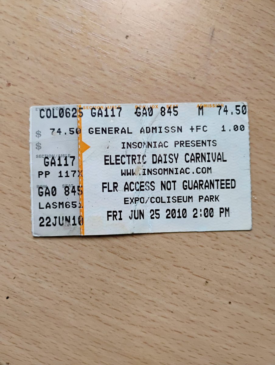 FCG_Studio's tweet image. The most insane festival I ever attended. The last EDC in Los Angeles 2010 @EDC_LasVegas #edc #edc2025