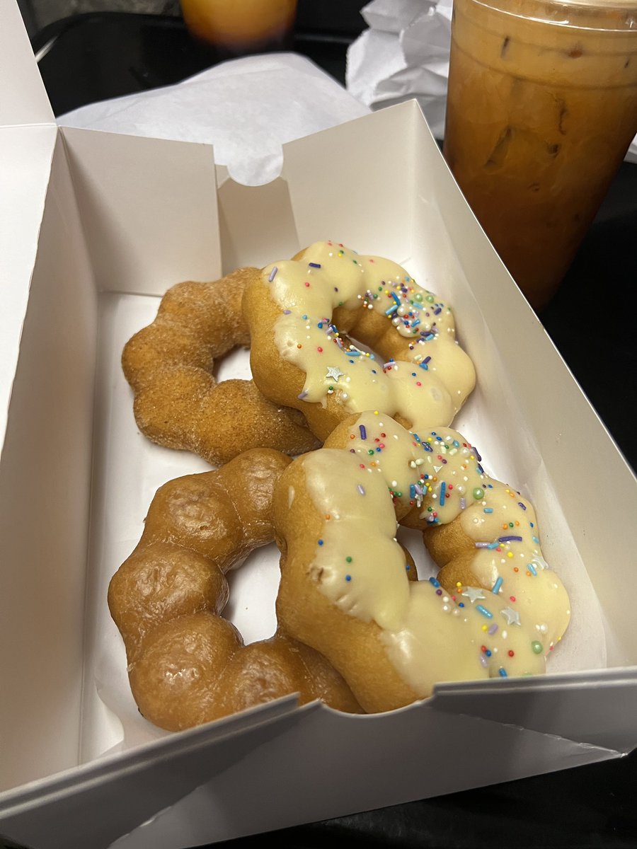 Thanks for all the birthday wishes! Had a great time with people I love and ate a bunch of food! Can’t wait to hang with the homies this weekend 💪