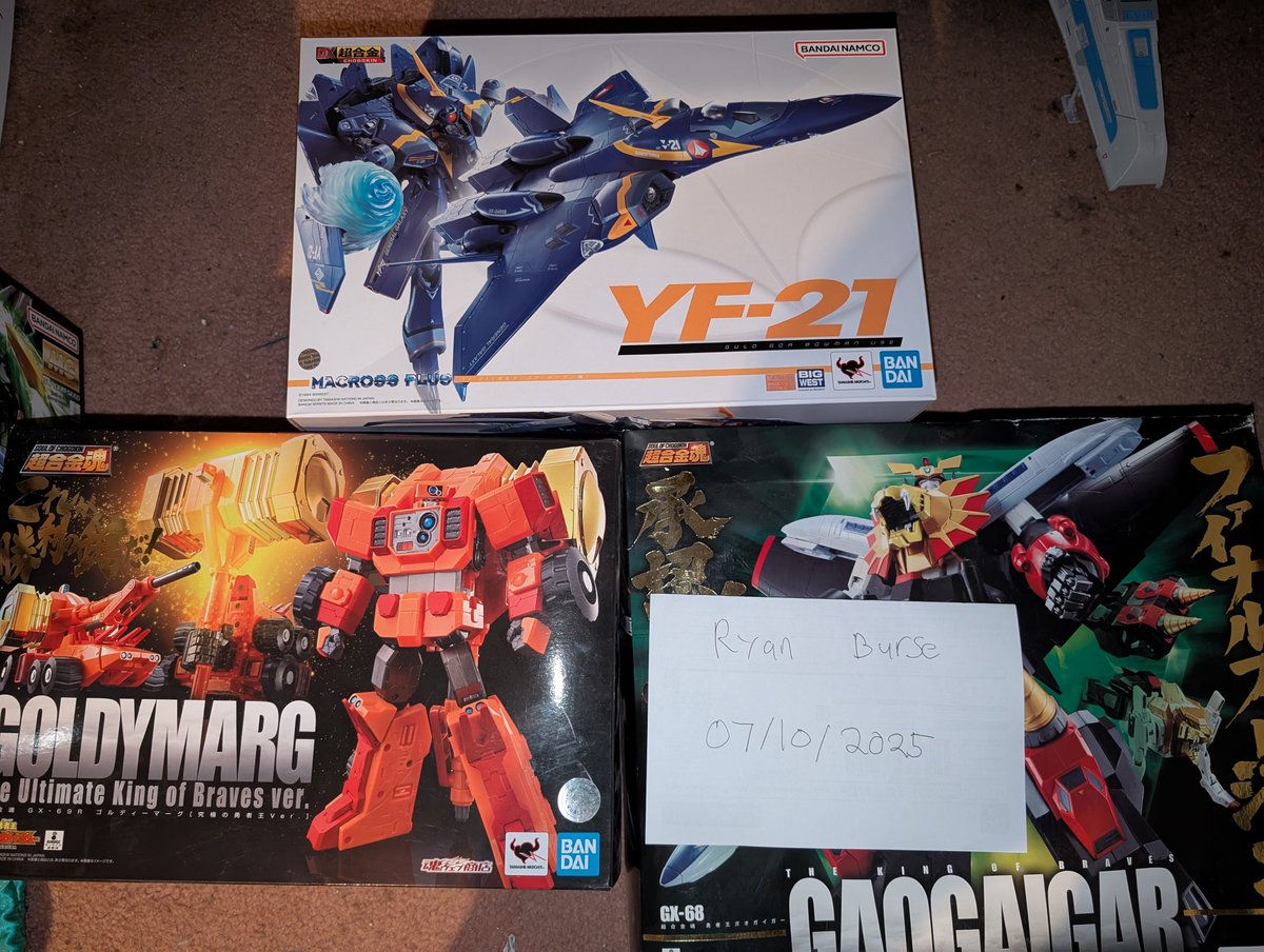 kursedkey's tweet photo. HEY #TFconToronto 

I HAVE SOME FIGURES I DON'T WANT TO GO HOME WITH

DM ME https://t.co/XwO7lqvOt6