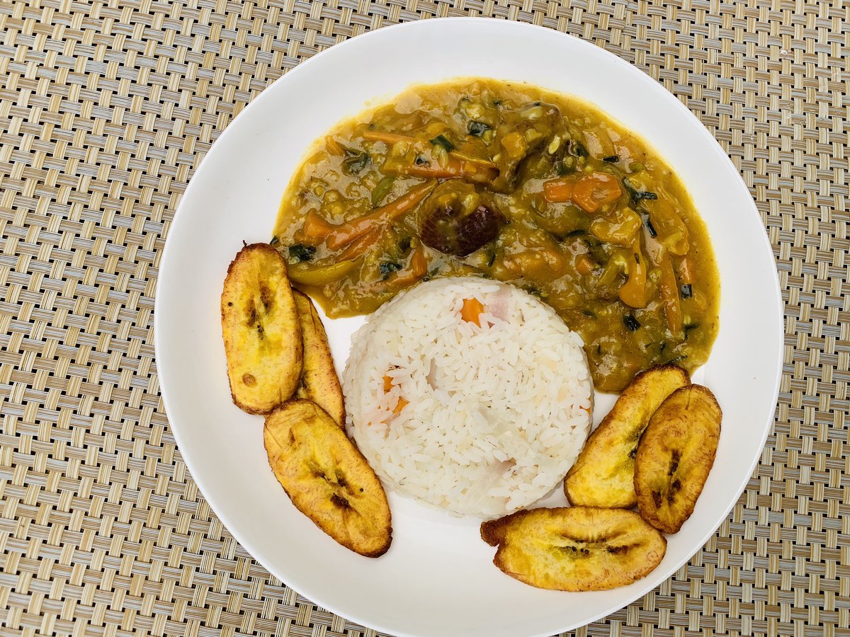 Chef_Feyy's tweet image. Because mangoes can be so much more, I made mango Sauce, can be paired with Rice or bread.
Send a dm to order!
#abuja #originals #loveisland #laptop