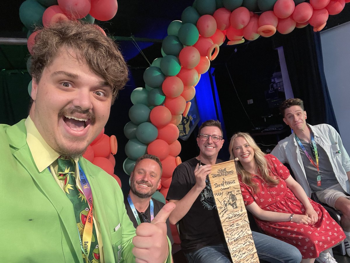 VirtualKermrade's tweet image. I asked the Important Question again,
Muppet Treasure Island Crossover?
#SoTFest2025 🐸🏴☠️