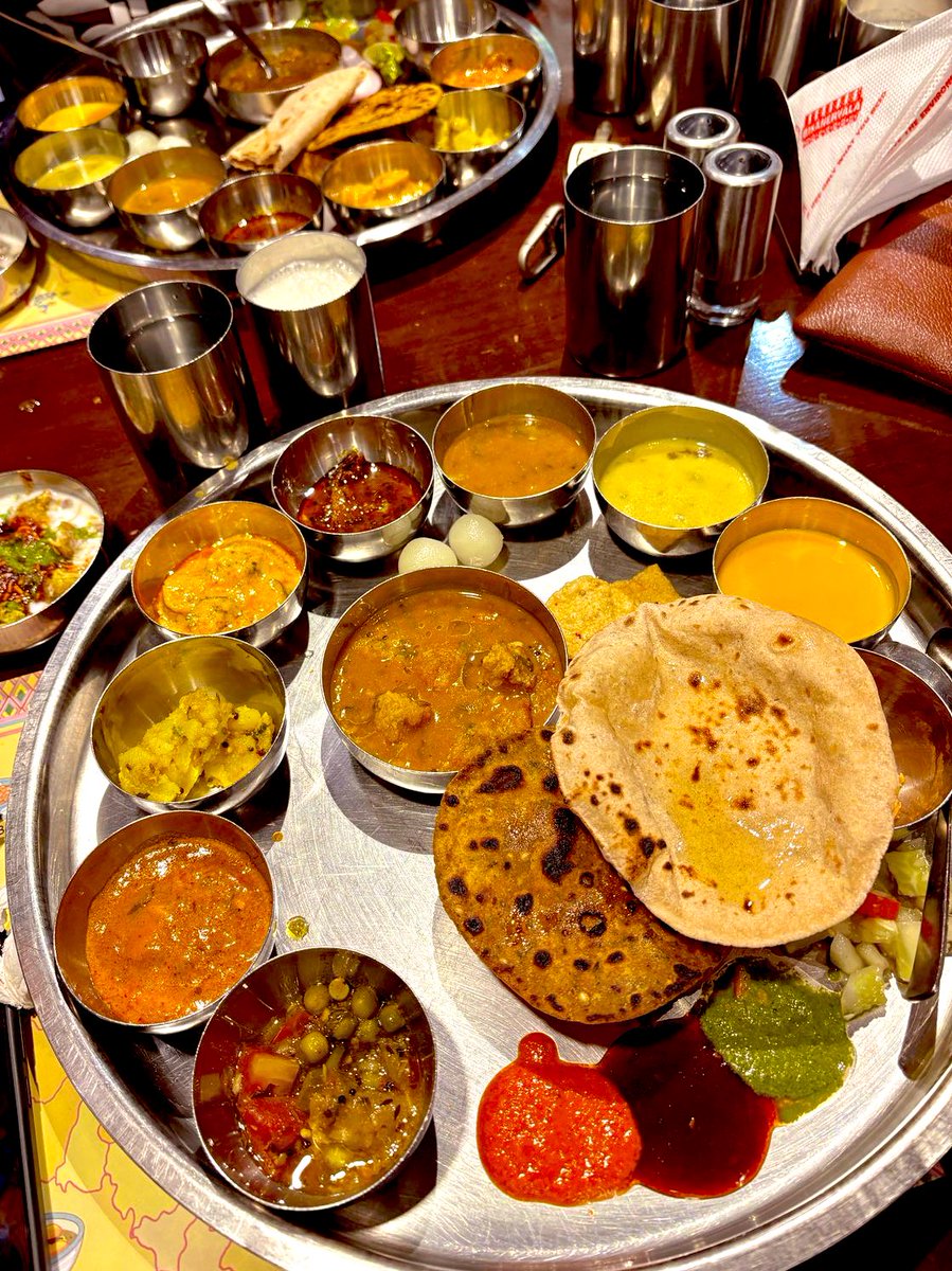MindhackD's tweet photo. Drop your random food click.

Rajasthani Thali https://t.co/oLHeYzHVP3