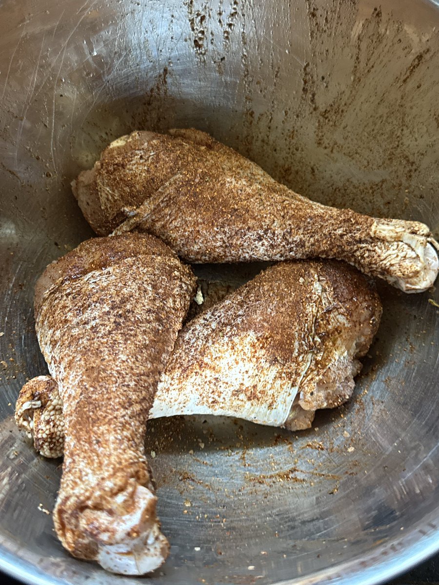 NickLeRoy's tweet image. Today’s smoking project.
Turkey legs 🍗
Added a thinned down bbq sauce to two and left one “dry” to try each out.
