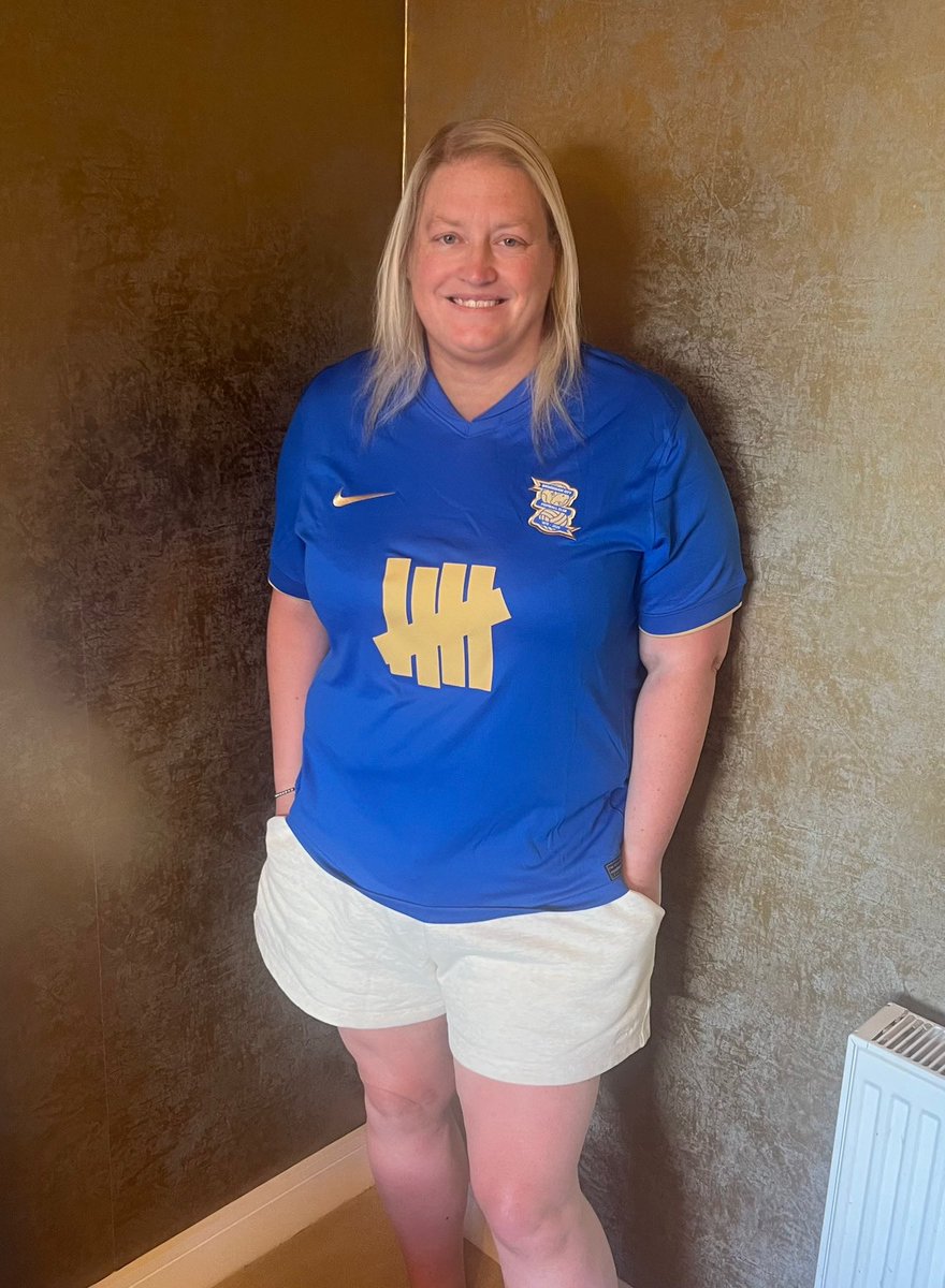Nina_buckley's tweet image. New shirt day #bcfc love it 💙💛
