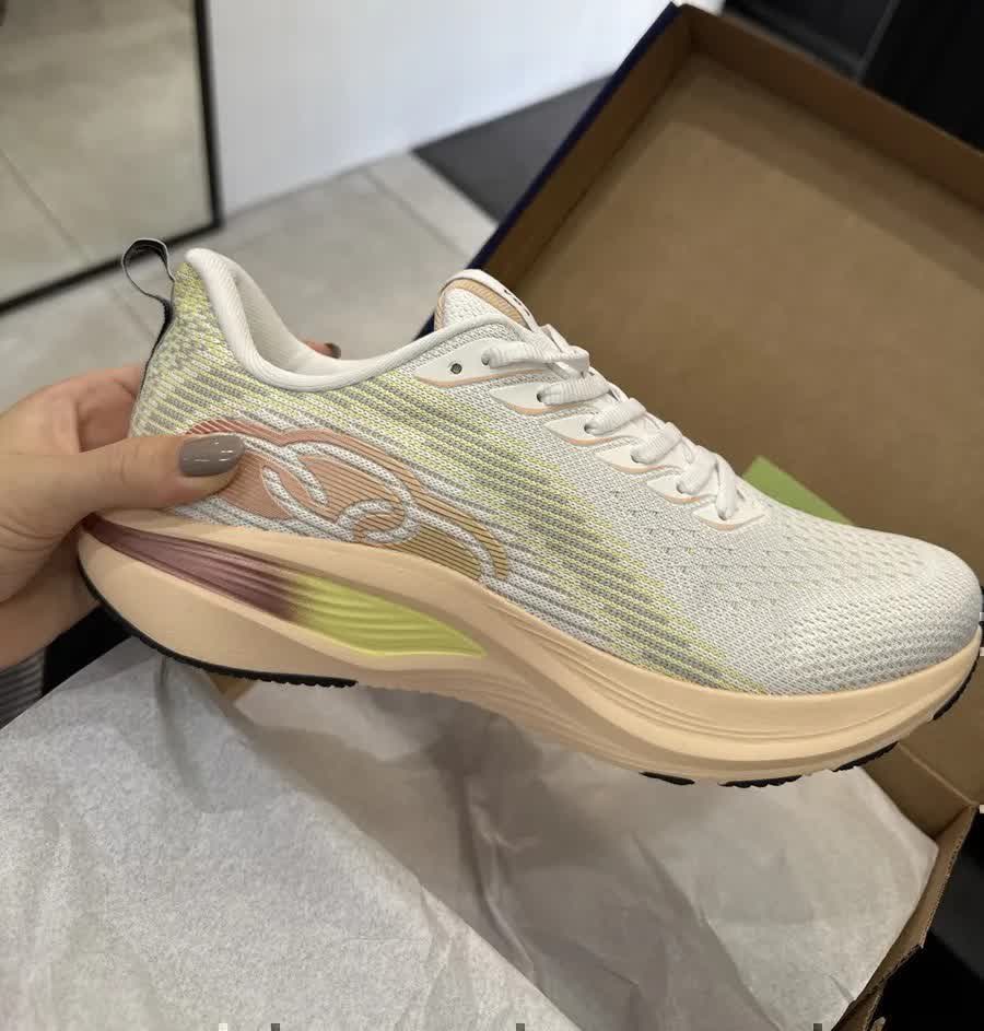 AGORA TU PISA FOFO

Tênis Voa 2 Olympikus  

Por: R$169 💵
Com cupom: MODAQUINZE📌
                                                                                                                  
Link: mercadolivre.com/sec/2Nruy5F