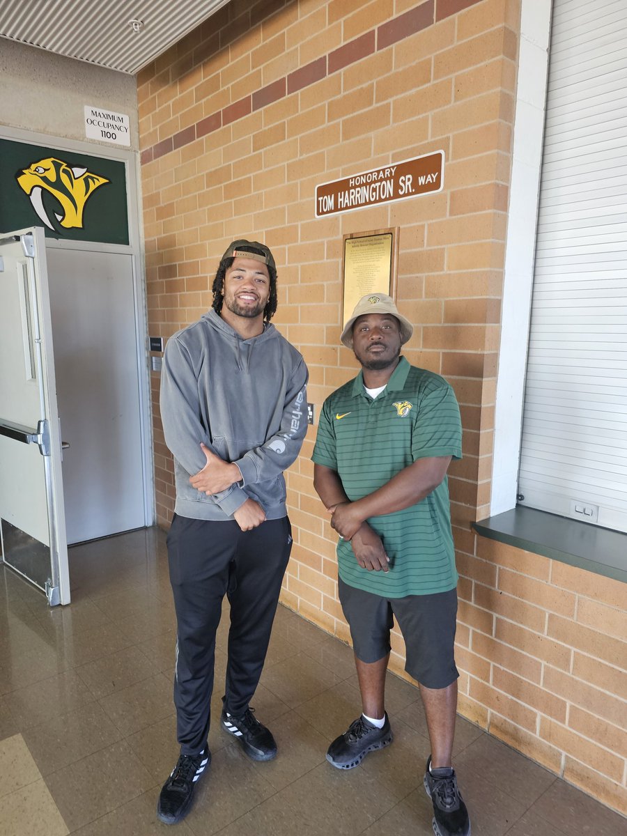 Cary Matthews tweet media