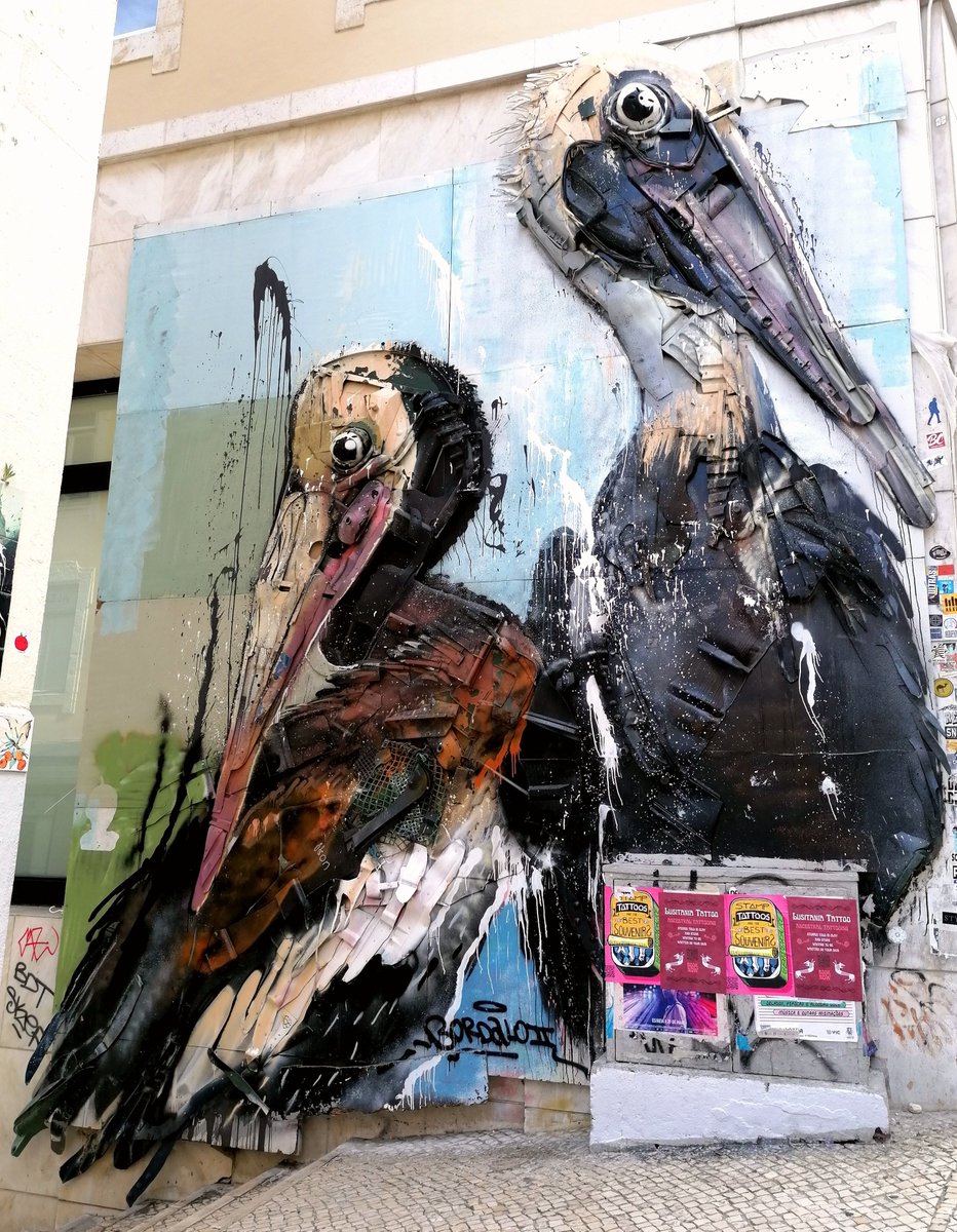 Veganharmony's tweet photo. Pretty street art of animals found walking around #Lisbon https://t.co/c9KXvy1ryC