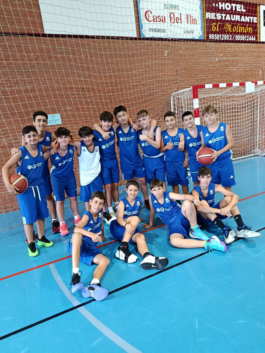 oviedocb's tweet image. 🏀☀️ ¡Baloncesto, amigos y buen rollo en el campus OCB!
Nuestros chicos y chicas están disfrutando al máximo: entrenos, juegos, chapuzones y muchas risas. ¡Así se vive el verano en la #FamiliaOCB! 💙🧡
📸 ¡Siente la energía!
#CampusOCB #ElBaloncestoLate #OviedoCB