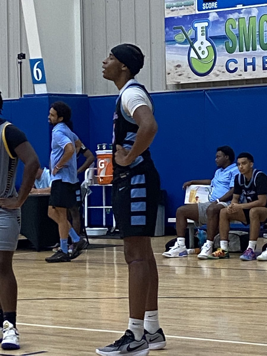 BlueChips Nation Hoops (@bluechipsnation) on Twitter photo <a href="/ahmirwiggins5k/">Ahmir Wiggins</a> is a high motor multi sport athlete who’d fit in at several high level D2’s. <a href="/ahmirwiggins5k/">Ahmir Wiggins</a> is a high motor multi sport athlete who’d fit in at several high level D2’s.