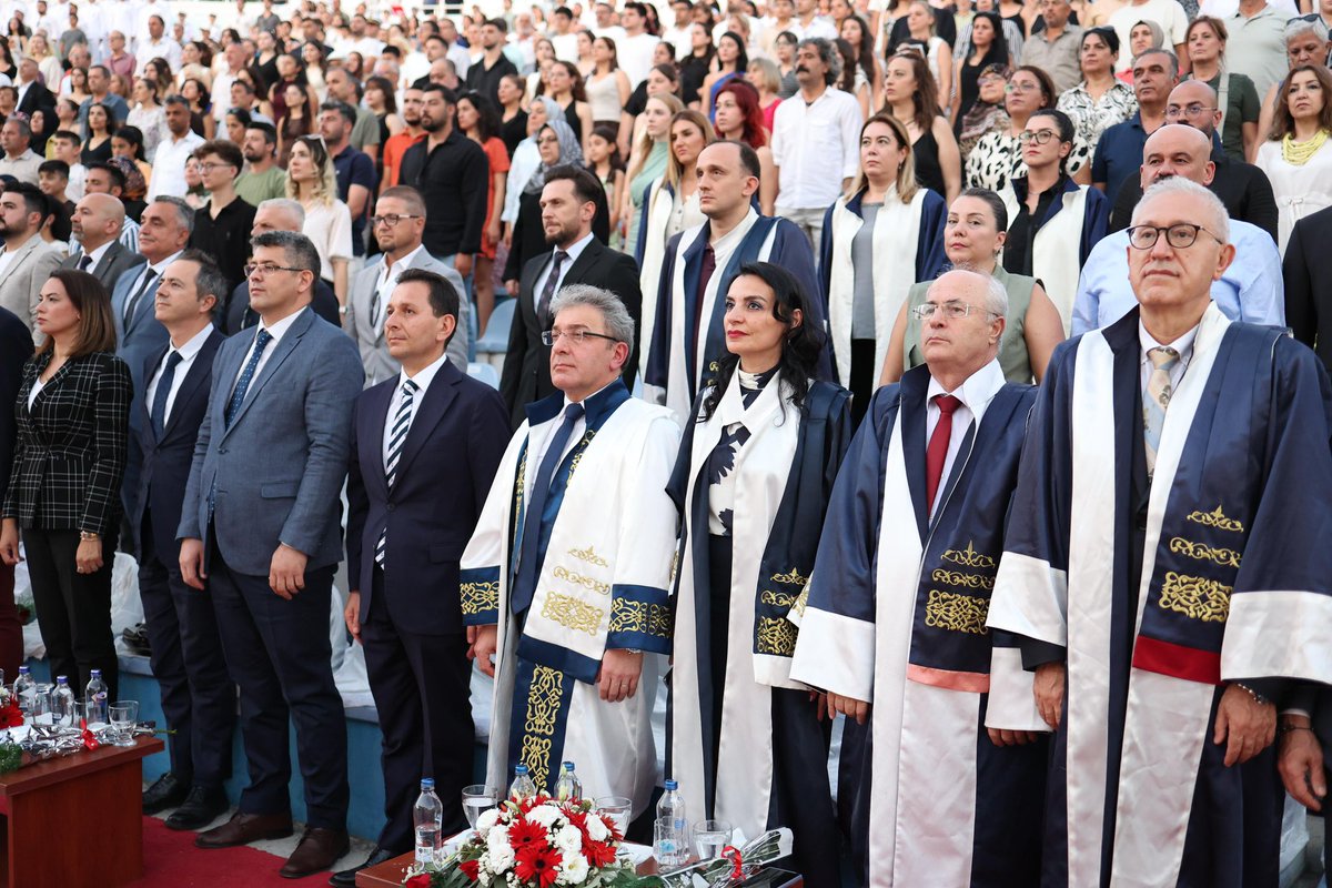 DenizTrafikOD's tweet photo. Dokuz Eylül Üniversitesi Denizcilik Falültesi’nin 2024-25 Akademik Yılı Mezuniyet Töreni’ne derneğimizi temsilen, Yönetim Kurulu Üyemiz DTO Kpt. Serhat KURNAZ katılım sağlamıştır. https://t.co/q0kCxFsNP1