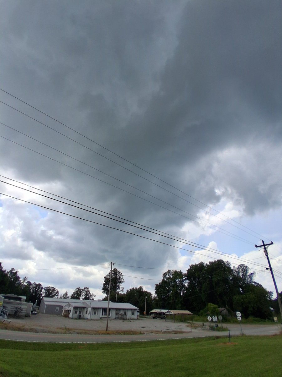 Dylan Mcvicker (@dylan_mcvicker) on Twitter photo Tip of the storm near nancy ky rain free updraft base 12:42pm <a href="/nwsjacksonky/">NWS Jackson KY</a> cg lightning with the storm Tip of the storm near nancy ky rain free updraft base 12:42pm <a href="/nwsjacksonky/">NWS Jackson KY</a> cg lightning with the storm
