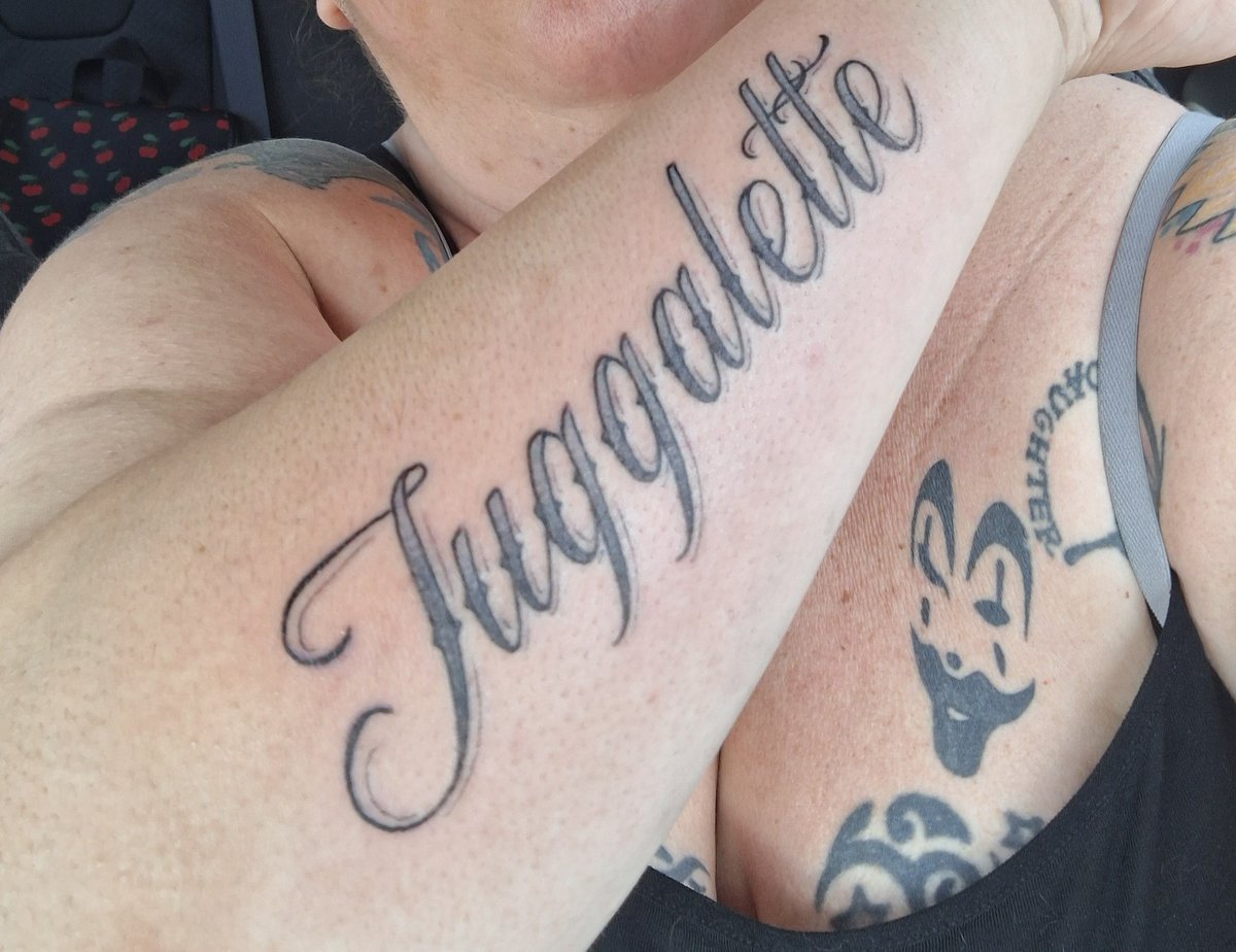 JenDoll86's tweet image. Happy birthday to me!!! Whoop whoooop!!!!

#Juggalo #juggalette #whoopwhoop