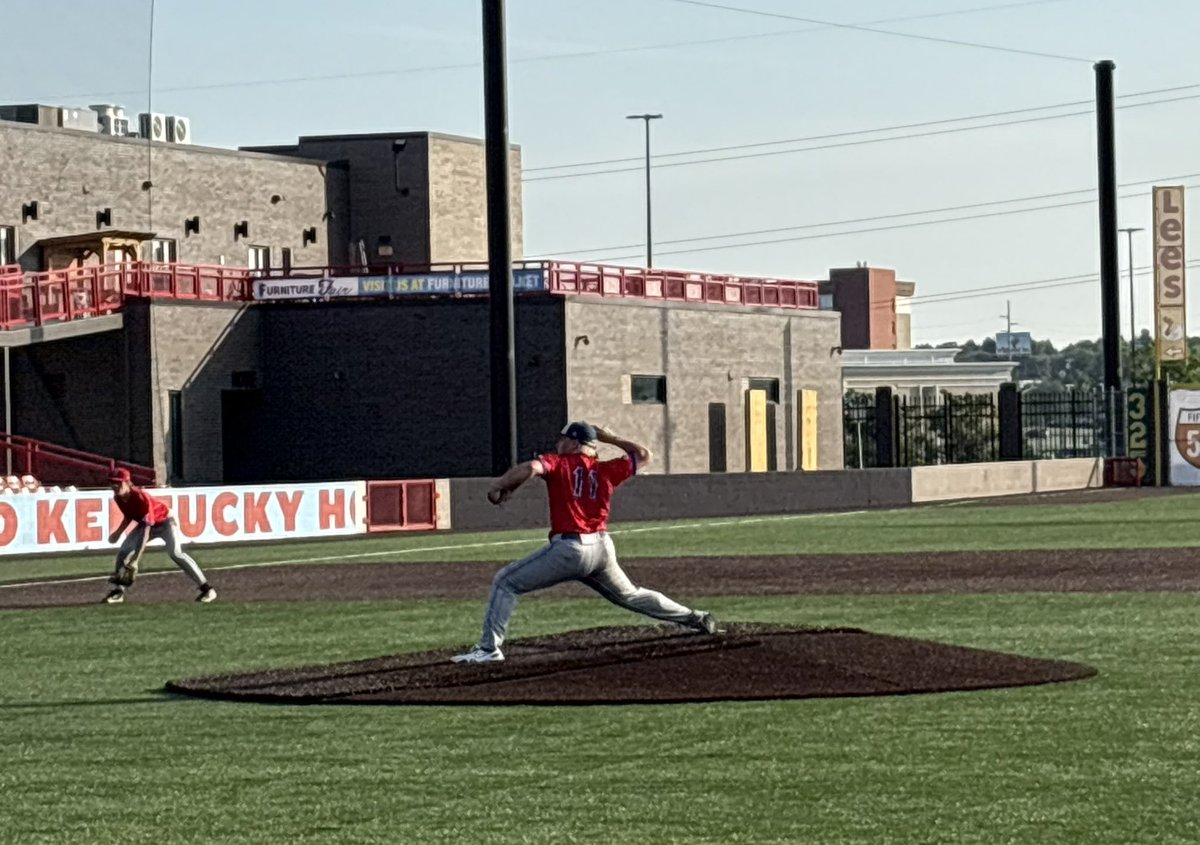 W_Claeys2028's tweet photo. Got the opportunity to throw against Dbacks 17u today
6IP, 5K, 4 H, 3 ER.  Continuing to work on K/BB ratio. Grateful for the opportunity from this SB Cubs 17u Cubs team in Florence KY https://t.co/utQ4DxZuqY