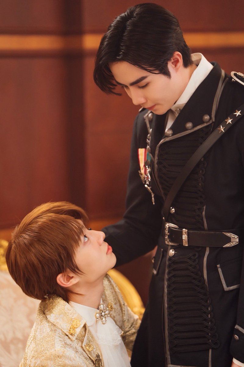 #TheNextPrinceEP11 นี้เป็นยังไงบ้างค้าบ สนุกมั้ยย นุว่าน่าจะเดือดแน่เลย เดี๋ยวกลับไทยจะไปดูน้า ฝากทุกคนแชร์ คอมเมนต์มากันเยอะ ๆ น้า ฝากบอกต่อด้วยนะค้าบ

How was this episode ROYAL ROUND ONE, guys? Was it fun? I think it’s going to be intense for sure! Once I’m back in Thailand,