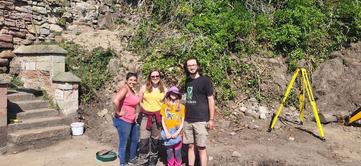 gina7702's tweet photo. @brparchaeology 
Abbie's had a fantastic day with you guys. Thank you. https://t.co/jY4qtx2yc9