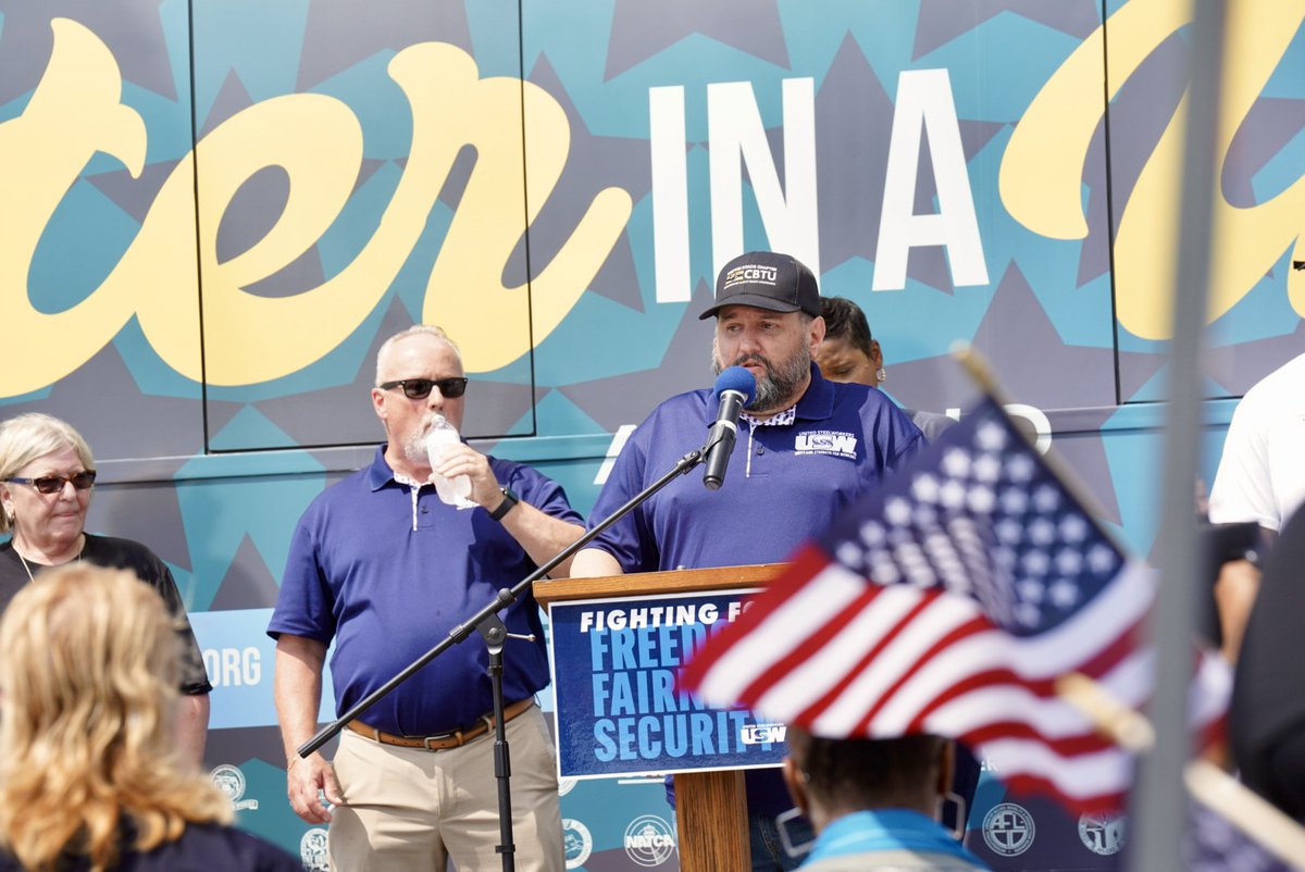 steelworkers's tweet image. Local 8888 and District 8 proudly co-hosted @AFLCIO's ‘It’s Better in a Union’ bus tour today to stand up for workers’ rights—on and off the job. Speakers called out attacks on unions, cuts to veterans’ services, and threats to worker safety. #BetterInAUnion