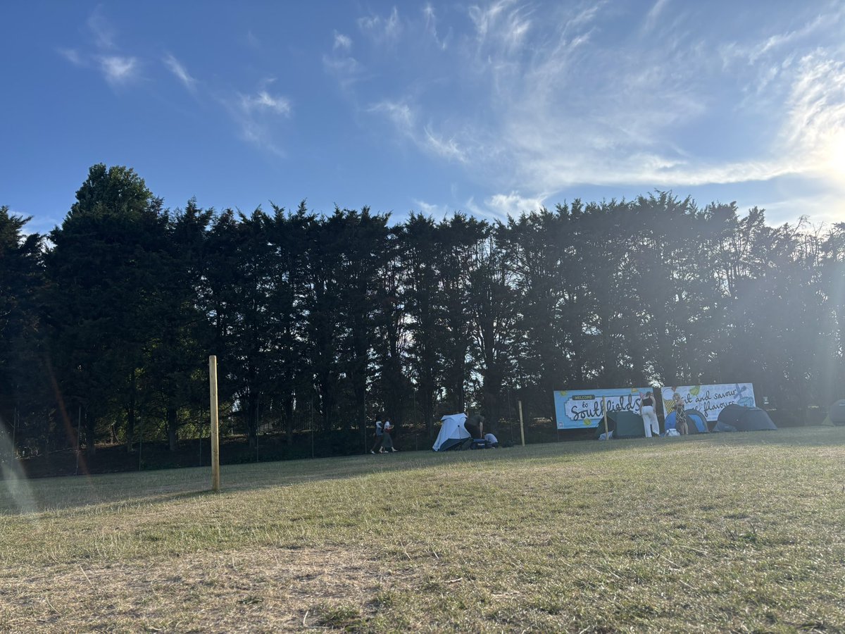 jslee (@jslee) on Twitter photo <a href="/ViewFromTheQ/">The Q</a> <a href="/marigoldenim/">Jocelyn Ho</a> First line at K1 not full yet. Only reaching the second Southfields artwork of the athletics track. About 65 people according to the stewards. If you are thinking of getting a resale ticket via a grounds pass for Centre, kiss goodbye to that dream now. See you in 2026 xxx <a href="/ViewFromTheQ/">The Q</a> <a href="/marigoldenim/">Jocelyn Ho</a> First line at K1 not full yet. Only reaching the second Southfields artwork of the athletics track. About 65 people according to the stewards. If you are thinking of getting a resale ticket via a grounds pass for Centre, kiss goodbye to that dream now. See you in 2026 xxx