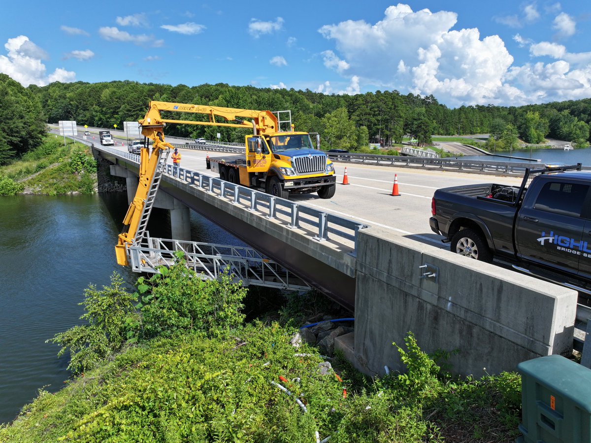 📡✨ Stunning views and essential work!

Highland Bridge Services continues its ongoing support for Verizon in Clarksville, VA, with new telecommunications conduit installations over the beautiful Kerr Lake.

These incredible drone shots capture not only the complexity of working
