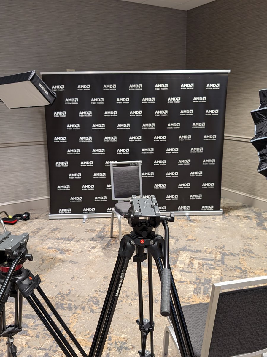 AMDGaming's tweet image. We're so pumped to be at #SGDQ2025!
Ever wanted to ask a PC speedrunner about their specs? Curious what you need for your own build?
Drop your questions here and we might just ask some of the runners!