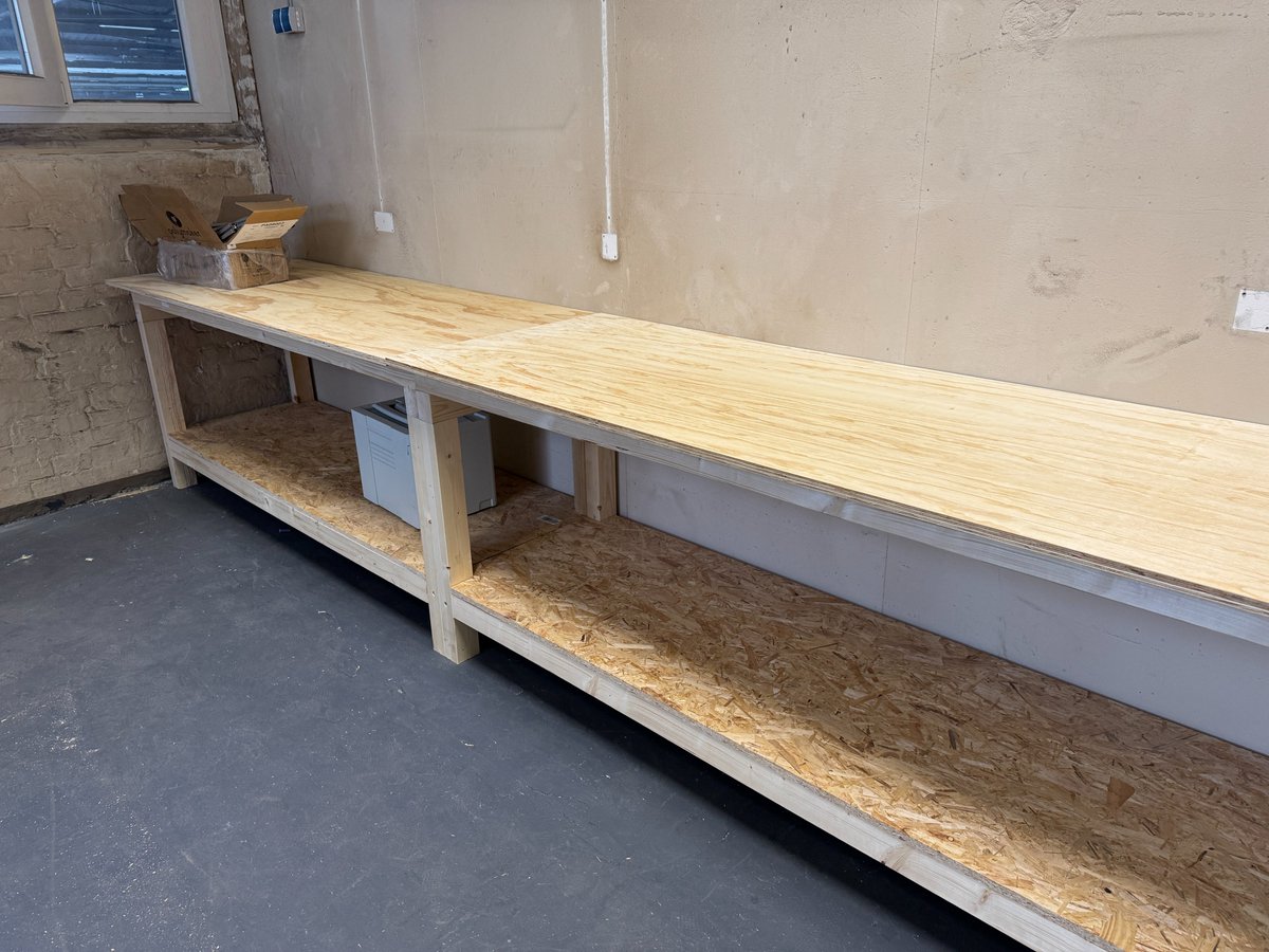 JanTec (@jan_tec) on Twitter photo Day 1️⃣0️⃣ of the JanTec Engineering studio renovation:
✅ Second Workbench done
✅ Electricity
✅ Wifi thanks to <a href="/MWsatware/">Michael Wegener</a> Day 1️⃣0️⃣ of the JanTec Engineering studio renovation:
✅ Second Workbench done
✅ Electricity
✅ Wifi thanks to <a href="/MWsatware/">Michael Wegener</a>