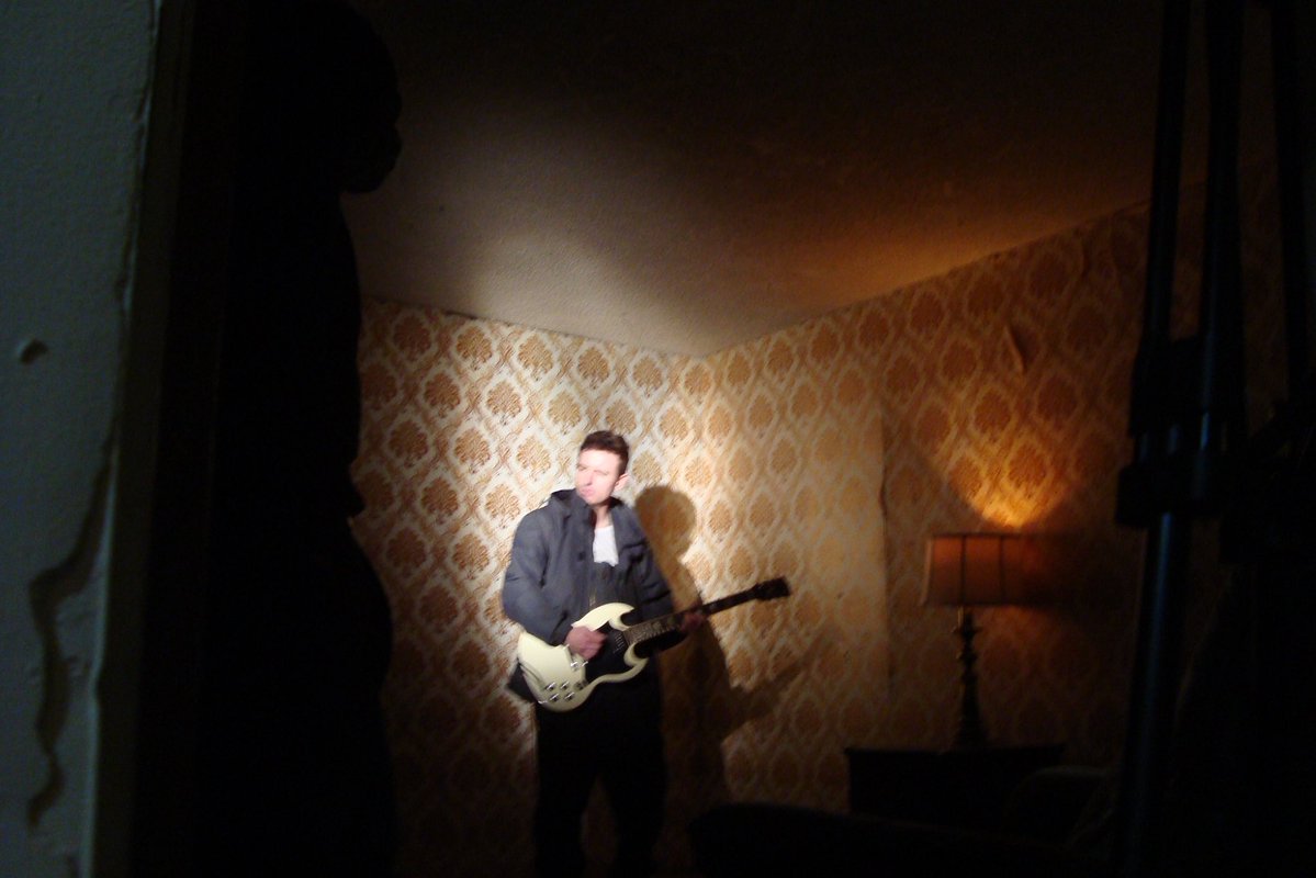 crushedwrldwide's tweet image. some really exciting news coming next week… in the meantime here is some more starburn bts, poorly captured by bre’s cybershot xo